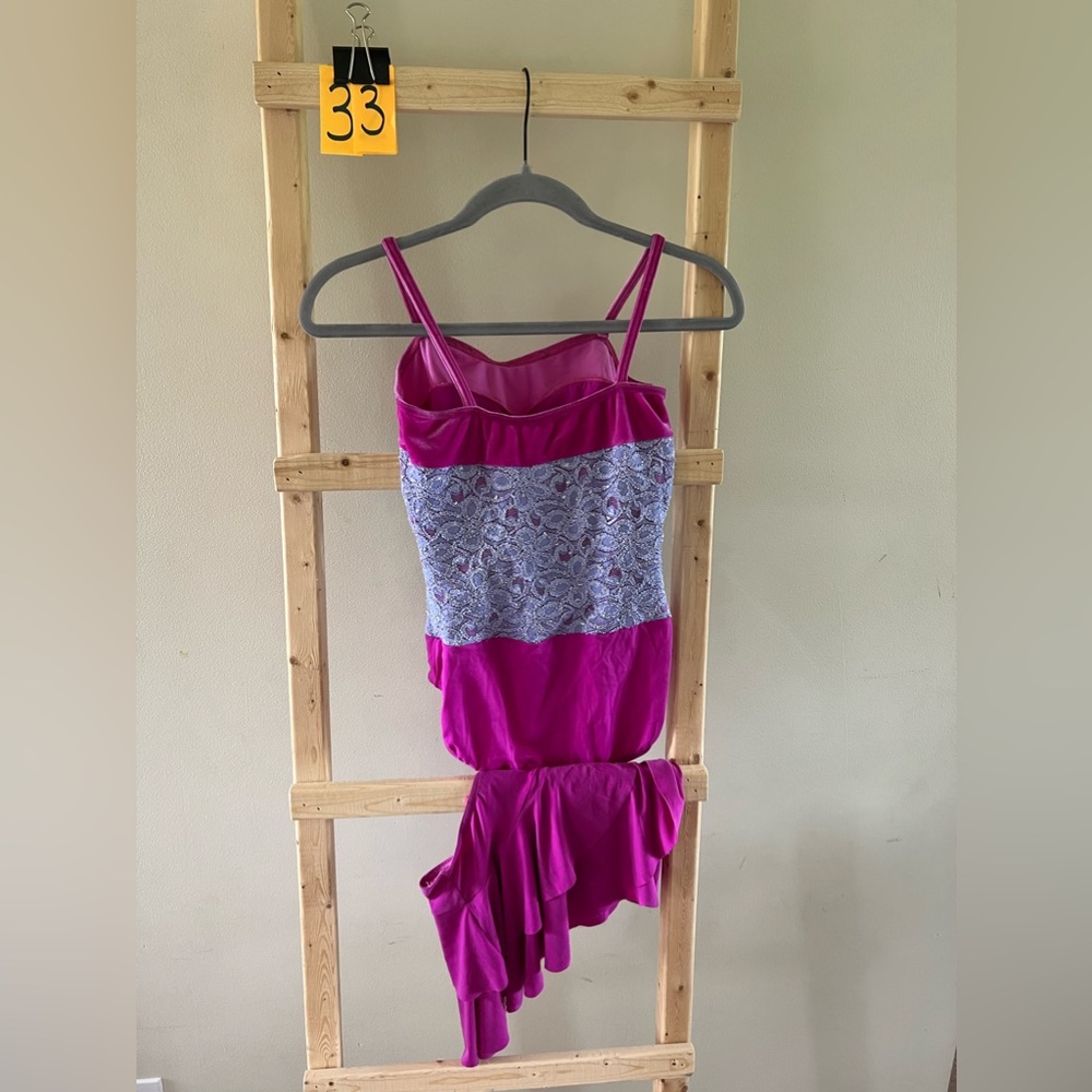 Dance Costumes - Picture 2 of 16